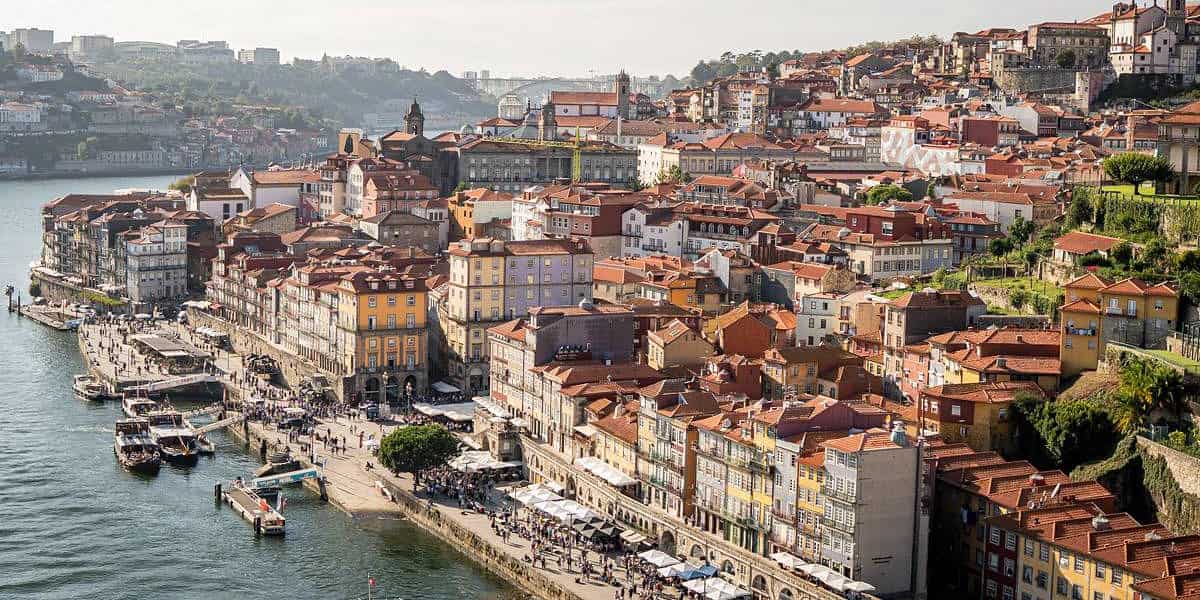 Jet2Holidays anuncia novos city breaks no Porto a partir de 2025, ampliando seu catálogo de 